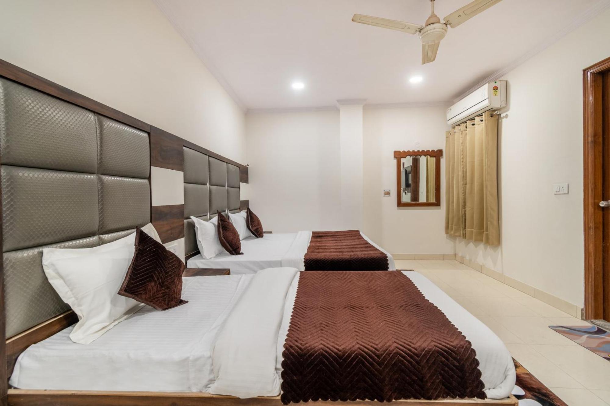 Hotel South Indian Делі Екстер'єр фото