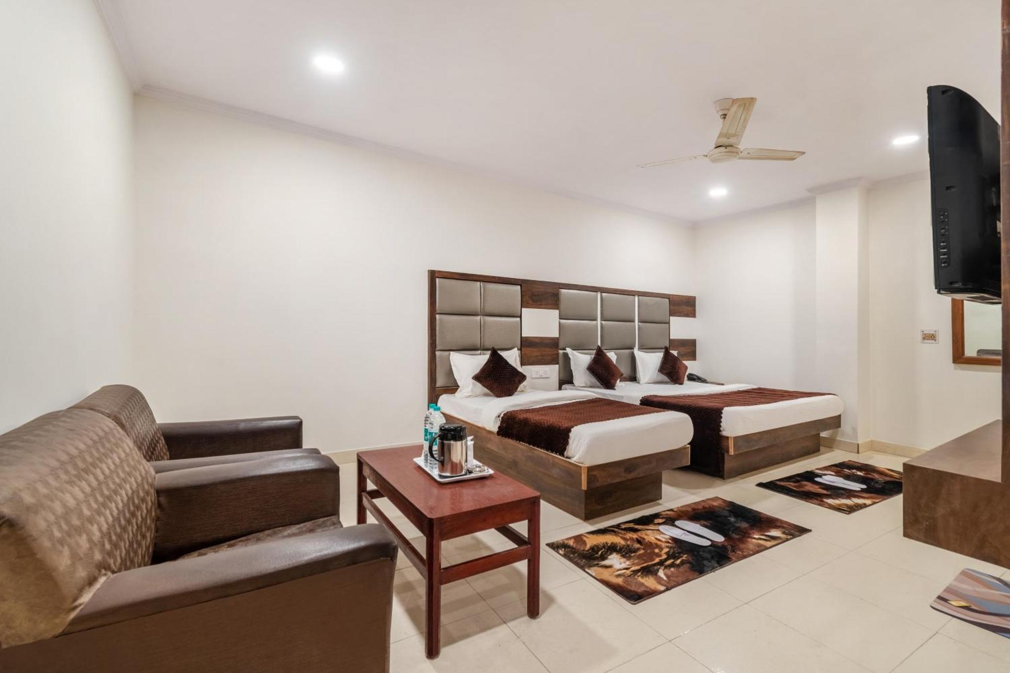 Hotel South Indian Делі Екстер'єр фото