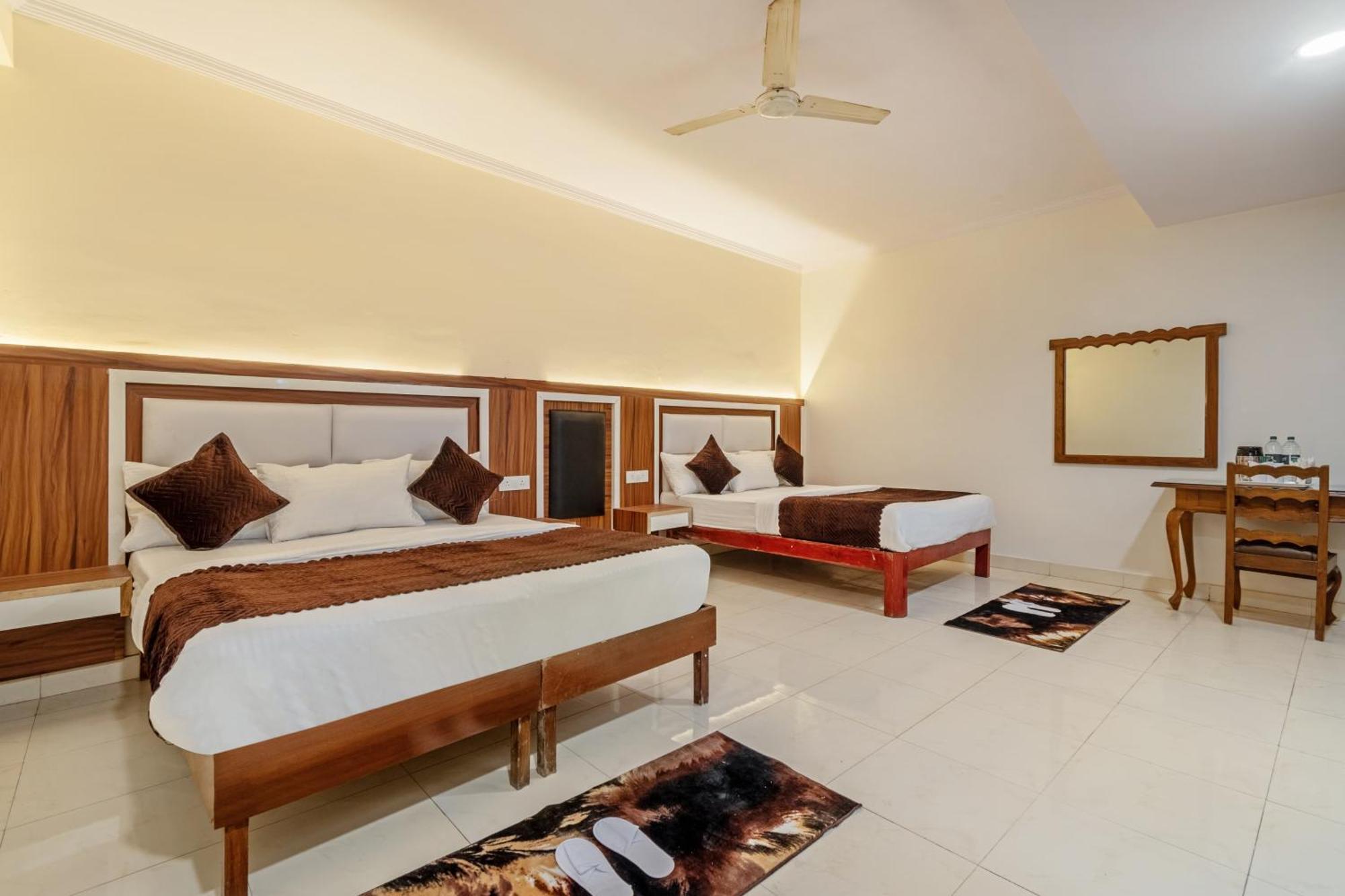 Hotel South Indian Делі Екстер'єр фото