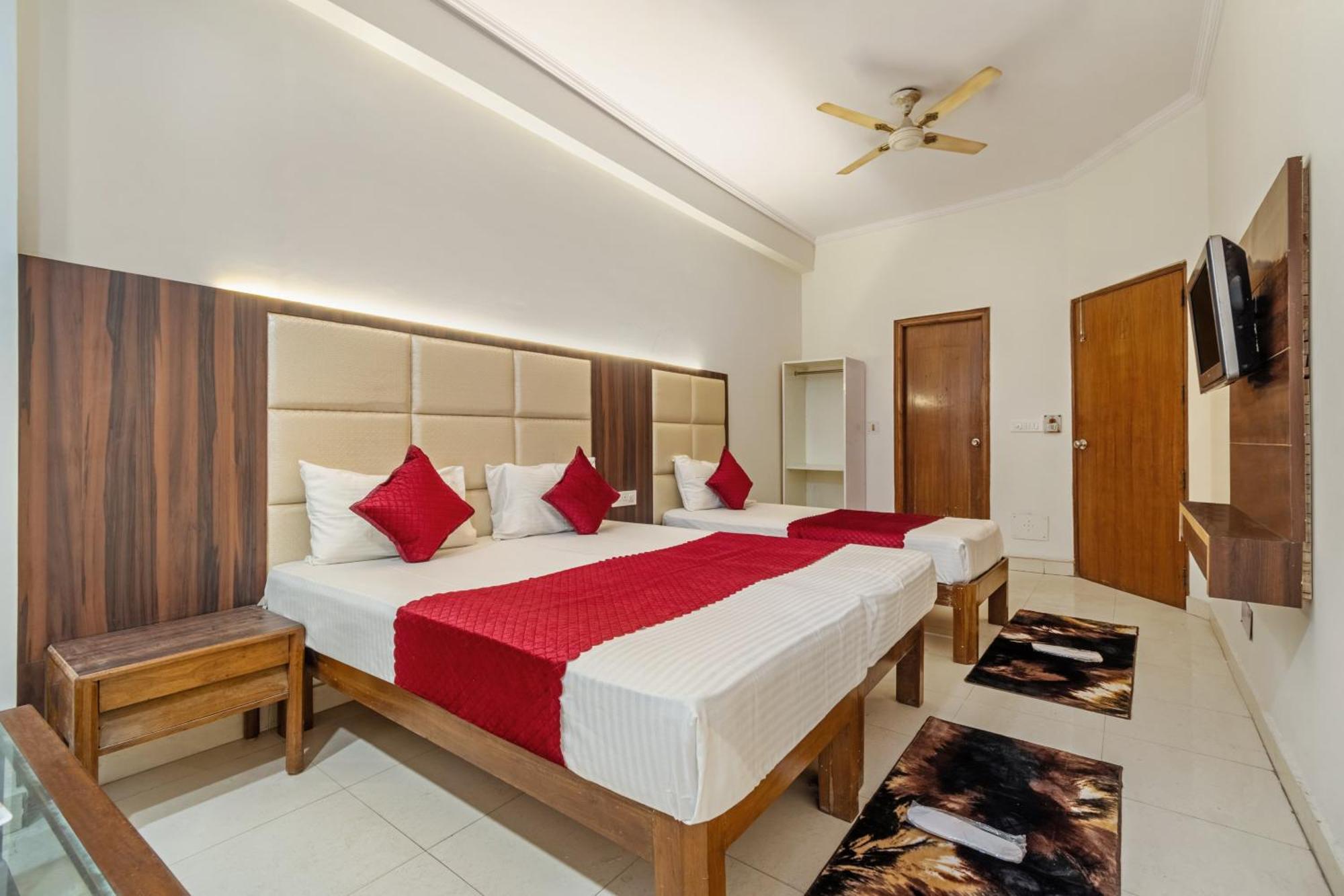 Hotel South Indian Делі Екстер'єр фото